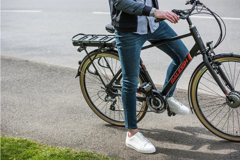 Raleigh Array Crossbar Hub Gear Electric Bike 2018 Black-8