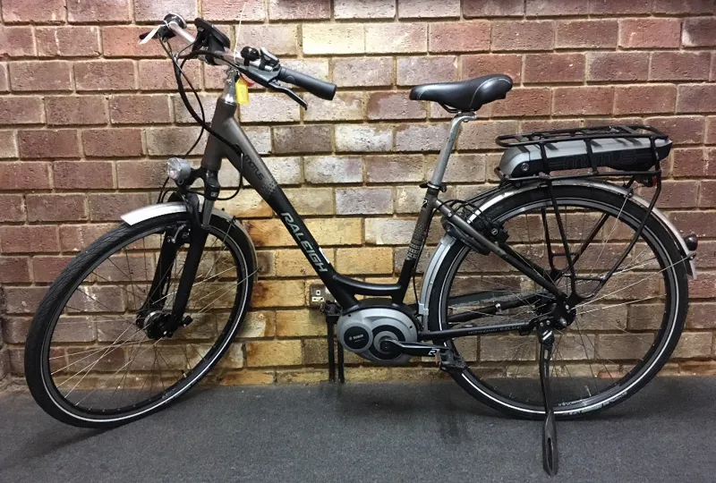 Ex Hire Raleigh Motus Low Step Hub Electric Bike 46cm Black/Bronze-1