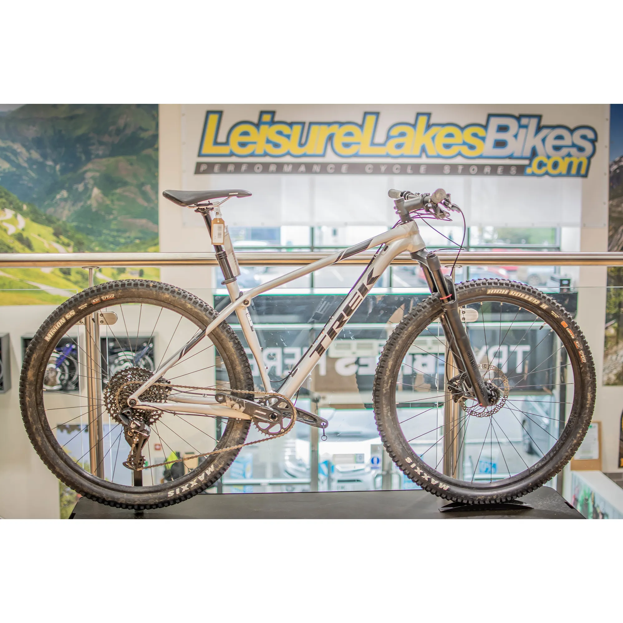 Izvoz Bike Store Online Shop Izvoz Buy Mountain Bike On Finance