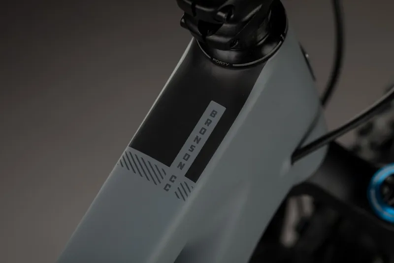 Santa Cruz Bronson C S Reserve 27.5 2019 Primer Grey-4