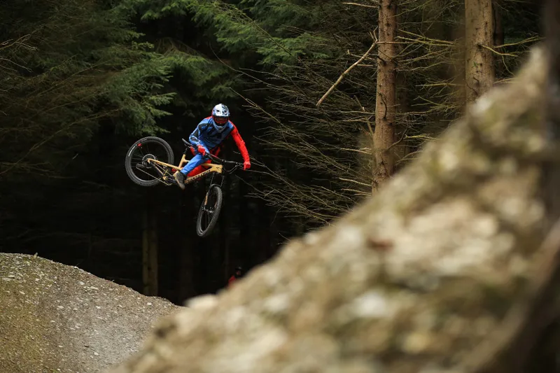 Santa Cruz Nomad Alloy S 27.5 Mountain Bike 2018 Tan/Black-7