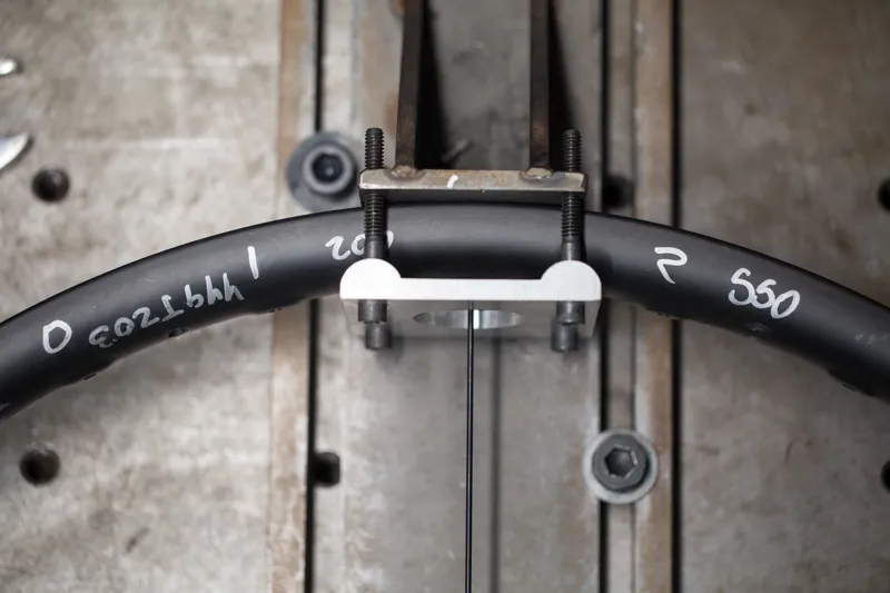 Reserve 30 27.5 Wheelset DT350 Hubs-10