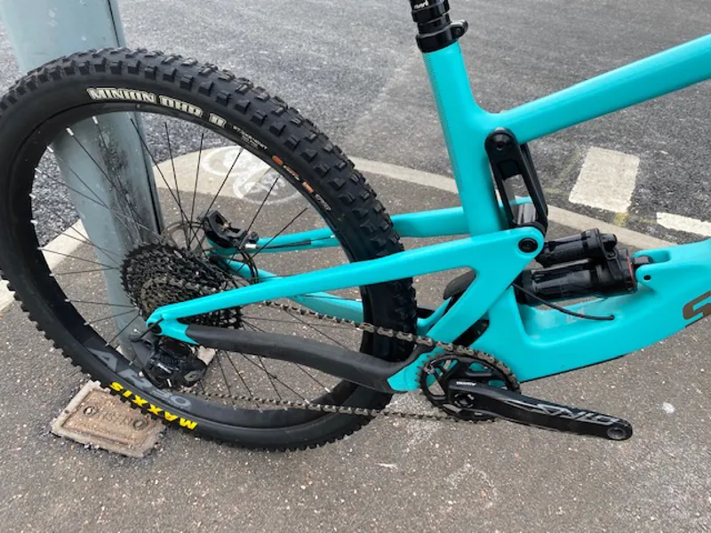 Ex Demo Santa Cruz Bronson C S 27.5 Mountain Bike L 2019 Blue-2