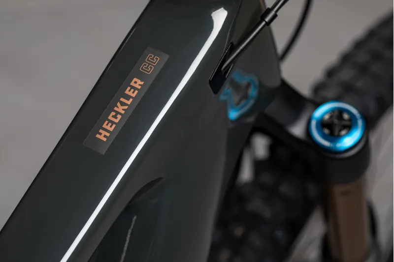 Santa Cruz Heckler CC S 27.5 Electric Bike 2020 Blackout/Copper-1