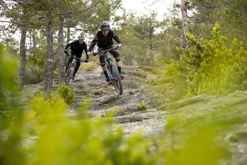 Santa Cruz Hightower CC X01 29er Mountain Bike 2021 Ember-6