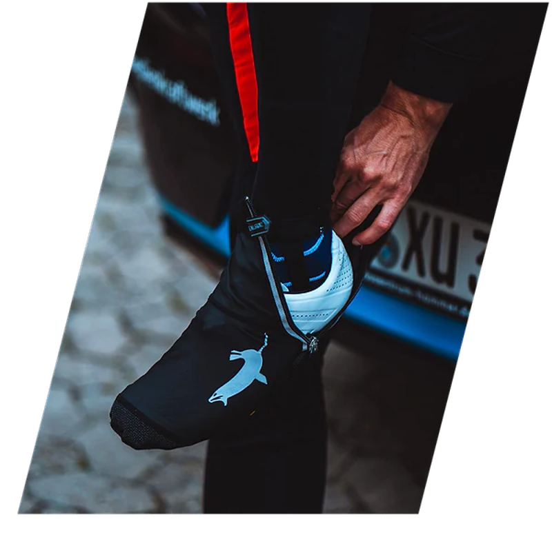 SealSkinz Barsham All Weather LED Open-Sole Overshoe Black-2