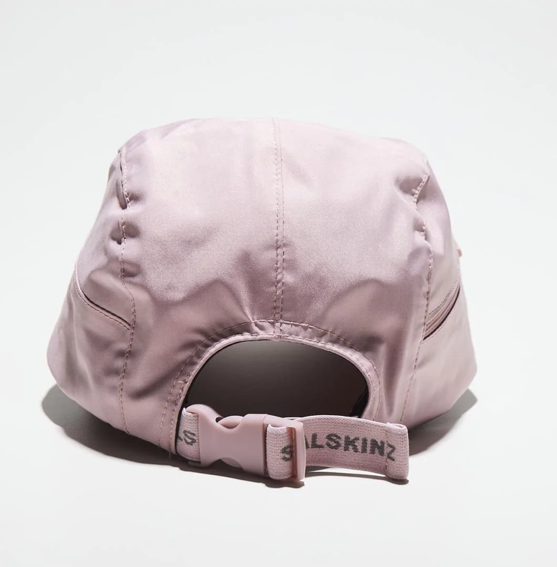 SealSkinz Scole Waterproof Zipped Pocket Cap Women One Size Pink-1