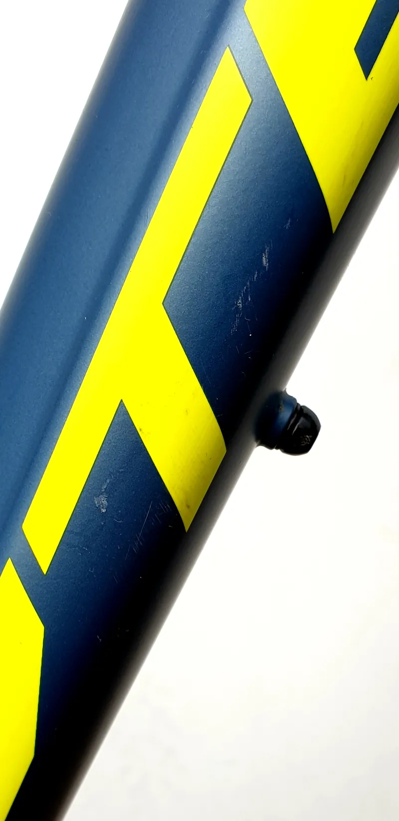 Second Hand Whyte 901 27.5 Mountain Bike 2019 Medium Petrol/Lime-3