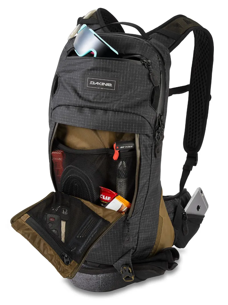 Dakine Seeker 10L Hydration Pack Black-1