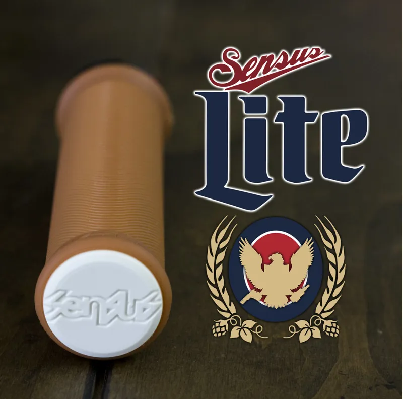 Sensus Swayze Lite Lock On Grips Gum-3