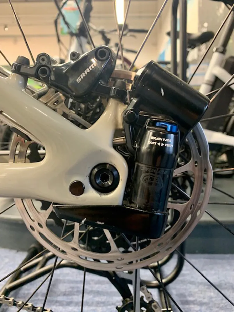 EX DEMO 19 Specialized Epic Expert EVO 2019 Medium East Sierras/Black-4