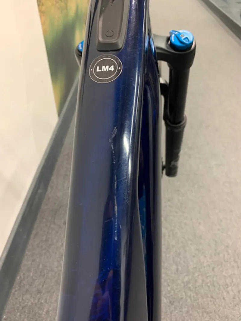 EX DEMO Specialized Levo Comp Carbon 29er Medium 2019 Blue Tint/White-5