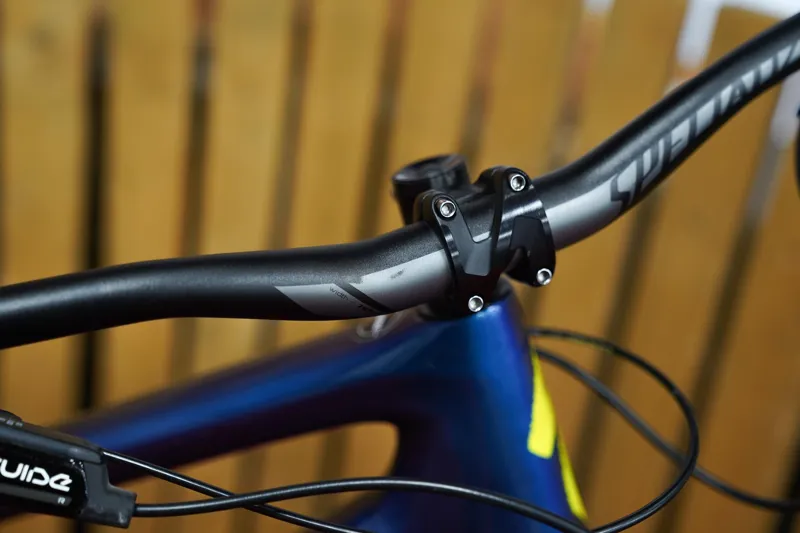 EX DEMO Specialized Stumpjumper Comp Crbn 19 27.5 XLarge Chameleon/Hyp-6