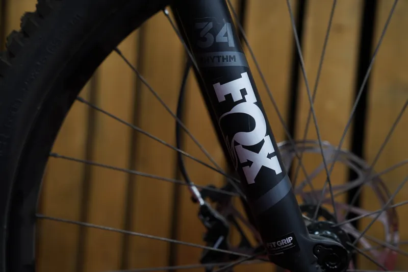 EX DEMO Specialized Stumpjumper Womens Comp Crbn 19 275 LARGE Lav/Pink-4