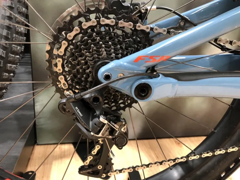 EX DEMO Specialized Kenevo Expert 6Fattie 2019 M Storm Grey/Rocket Red-5