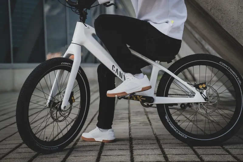 Crank Brothers Stamp Lace Flat MTB Shoes White/Gum-7