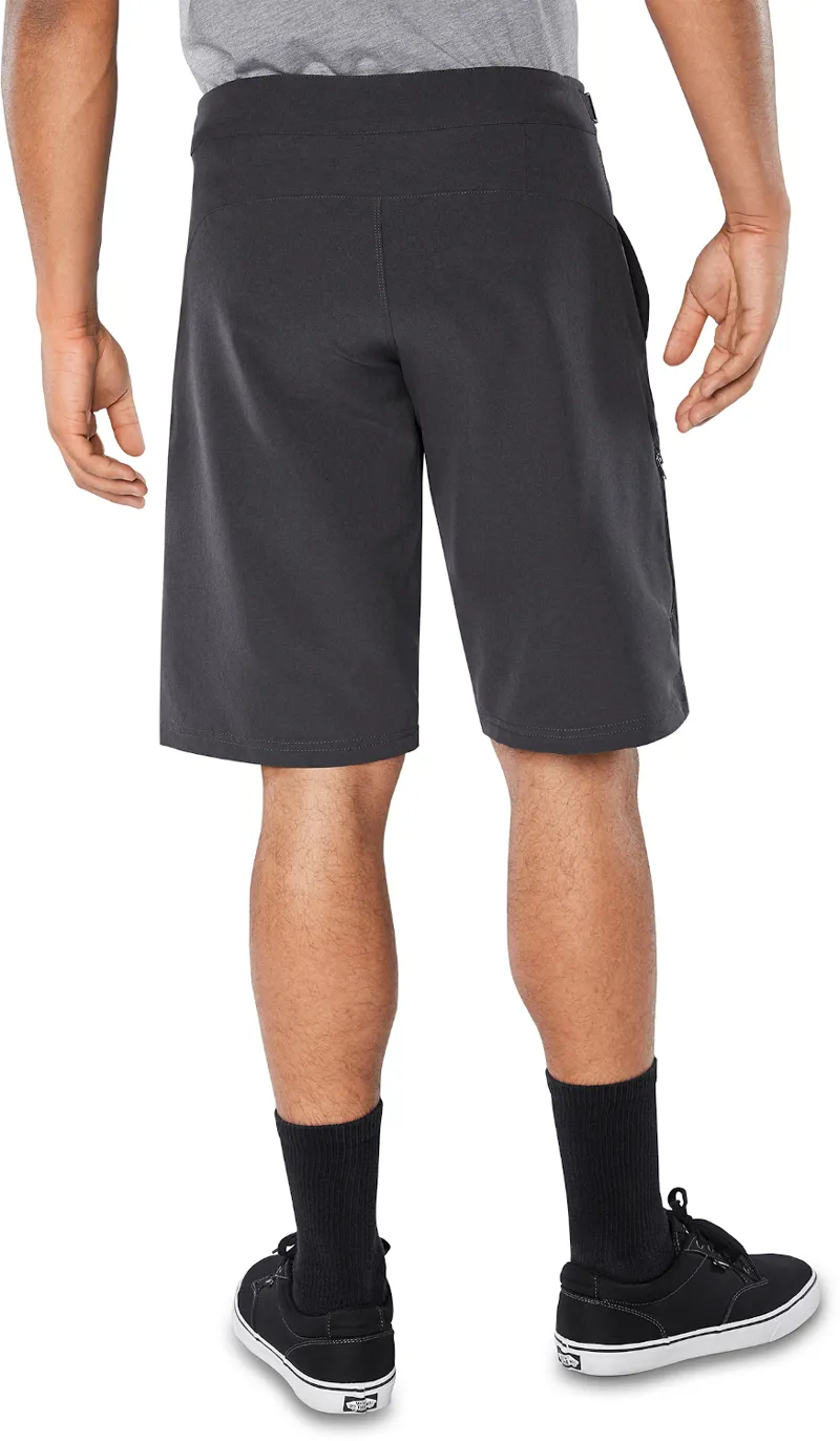 Dakine Syncline Shorts with Liner Black-3