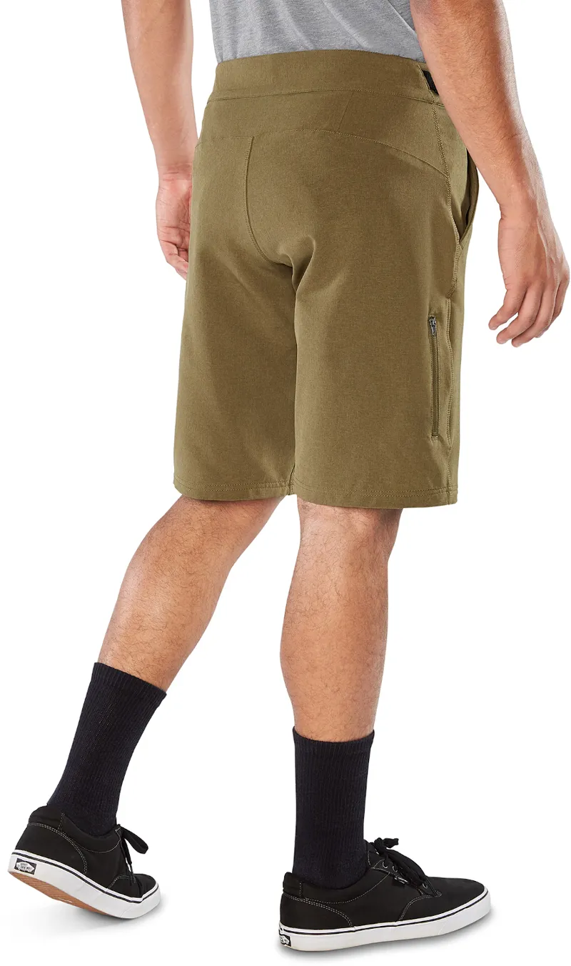 Dakine Syncline Shorts with Liner Dark Olive-3