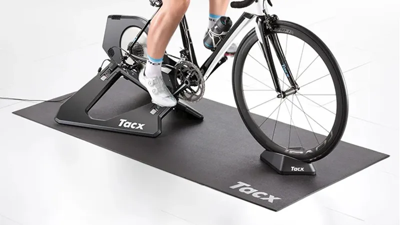 Tacx Rollable Trainer Mat Black-1