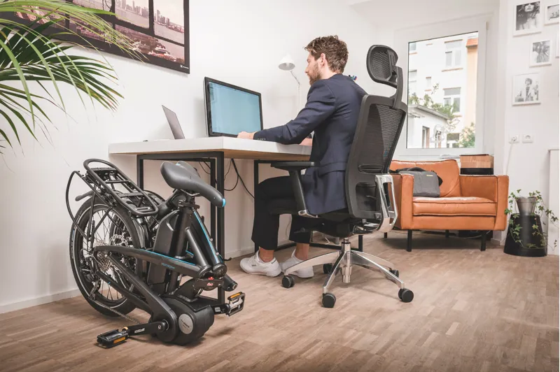 Tern Vektron S10 400 Folding Electric Bike Black-8