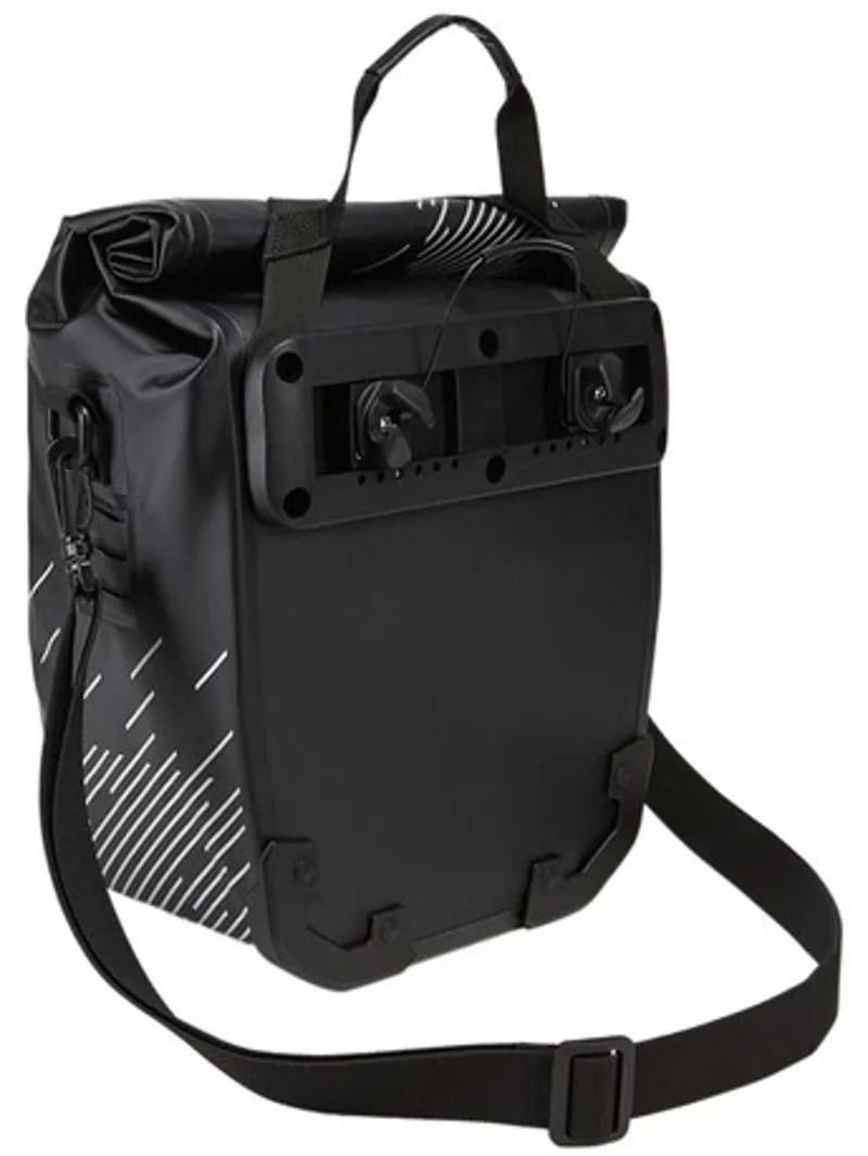Thule Pack n Pedal Shield Pannier Bag Black-1