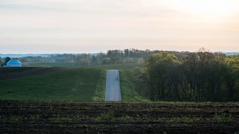 Trek Silque S 5 Womens Road Bike 2017 Charcoal/Blue-3