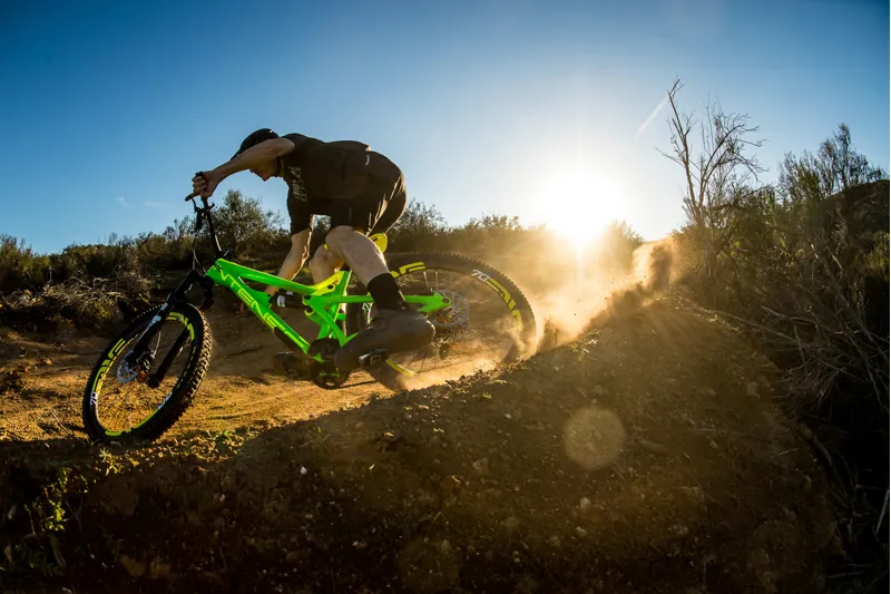 Intense Tracer Foundation 27.5 Mountain Bike 2017 Carbon/Black-3