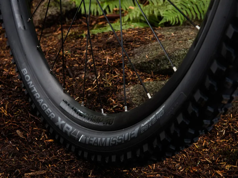 Trek Fuel EX 8 29er Mountain Bike 2019 Cardinal-9