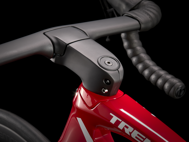 Trek Madone SLR 6 Disc Road Bike 2021 Navy Carbon Smoke/Viper Red -5