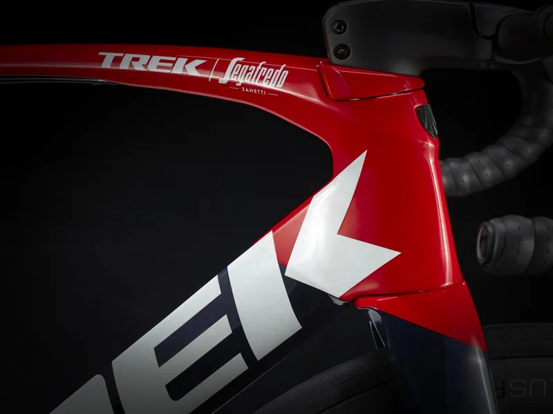 Trek Madone SLR 7 Etap Disc Road Bike 2021 Navy Carbon/Viper Red -3