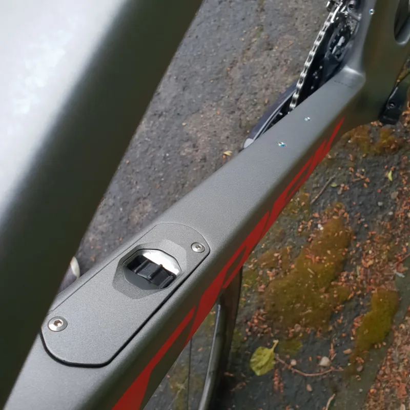 Trek Project One Madone 9.9 H1 Road Bike 2018 54cm Dnister Black/Red-10